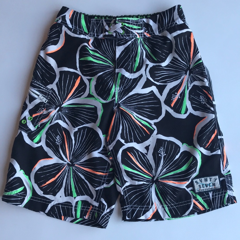 EUC 77Kids boys swim board shorts